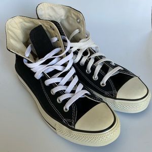 Converse shoes black